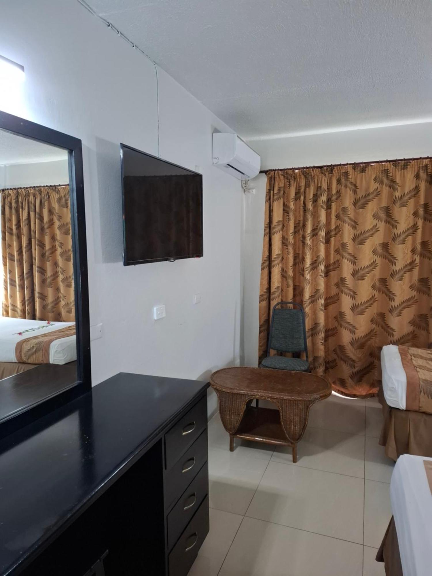 Capricorn International Hotel Nadi Exterior foto