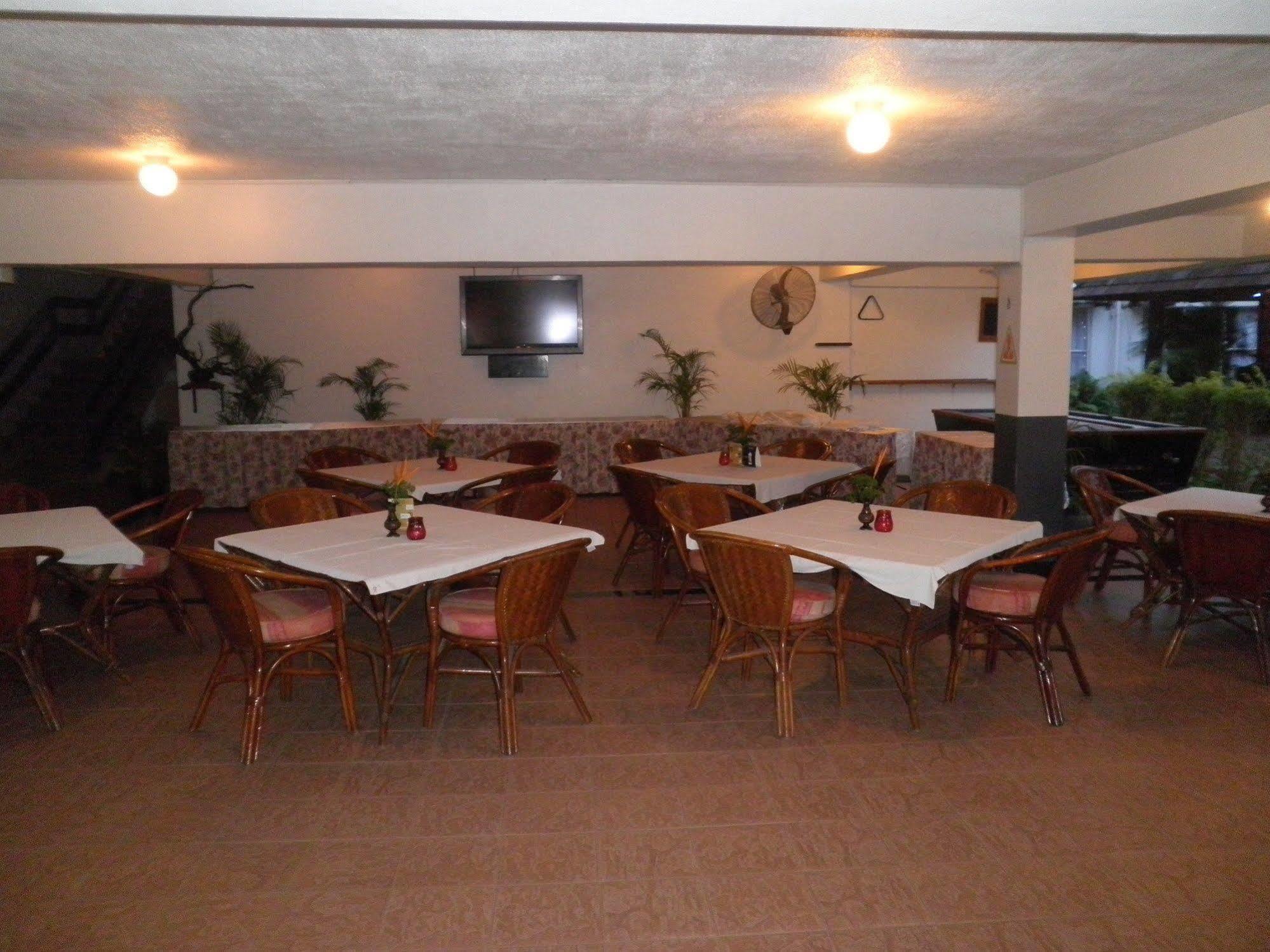 Capricorn International Hotel Nadi Exterior foto